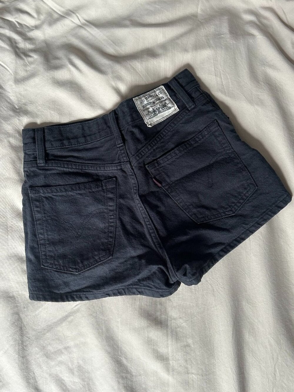 Levi's Women's Black Shorts size 25